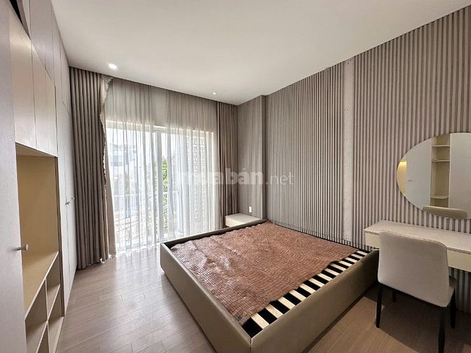 Bán biệt thự hiện đại 192 Thăng Long , khu vip Cẩm Lệ, gần nhiều tiện 