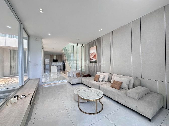 Bán biệt thự hiện đại 192 Thăng Long , khu vip Cẩm Lệ, gần nhiều tiện 
