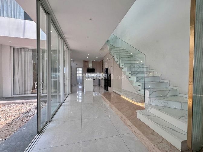 Bán biệt thự hiện đại 192 Thăng Long , khu vip Cẩm Lệ, gần nhiều tiện 
