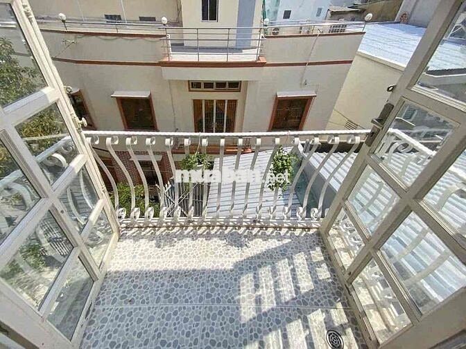 Cho Thuê Căn Hộ Bancol Xa Bếp Thang Máy 3ng3xe Ngay Chợ Hoà Hưng Q10