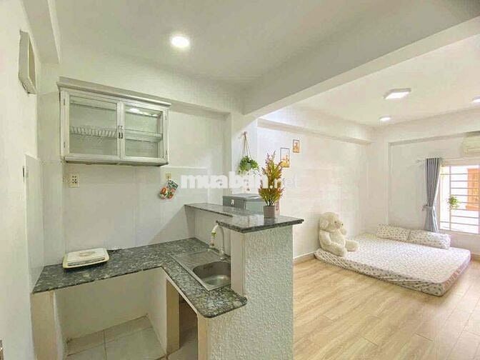 Cho Thuê Căn Hộ Bancol Xa Bếp Thang Máy 3ng3xe Ngay Chợ Hoà Hưng Q10
