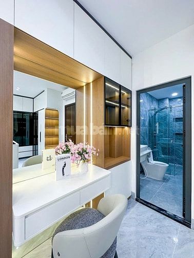 CHỈ 3 TỶ 250 GIÁ TỐT ĐẦU TƯ NHÀ NGUYỄN CỬU VÂN - BT GẦN CHỢ TÂN ĐỊNH 