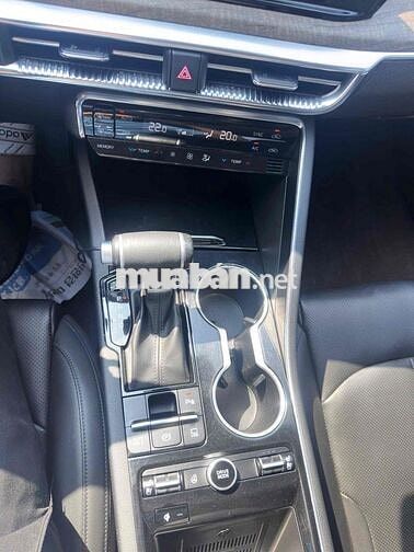 Kia K5 Premium 2.0 AT sản xuất 2022