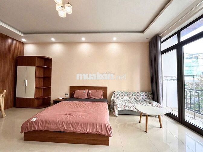 HOT Căn Hộ Ban Công Đầy Đủ Nội Thất Gần Phố Đi Bộ, MeTro Bến Thành Q1
