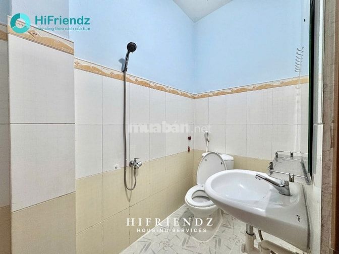  Cho thuê Phòng mới Xây có ban công ngay Bến xe quận 8 - Giả 3,8 triệu