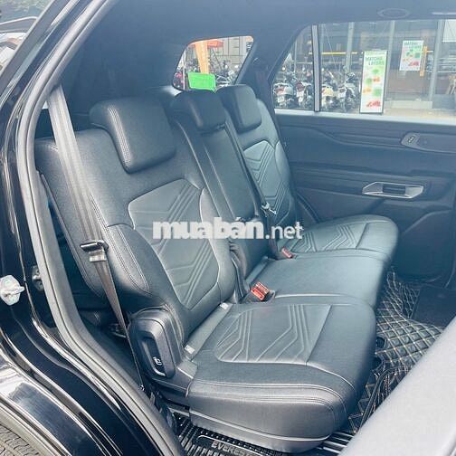 Ford Everest 2023 Titanium 4x2 AT - 38.000km