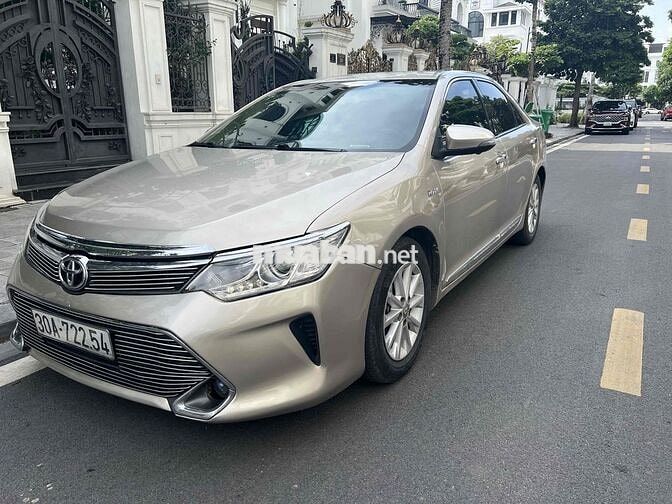 Toyota Camry 2015 2.0 D4S Vàng cát