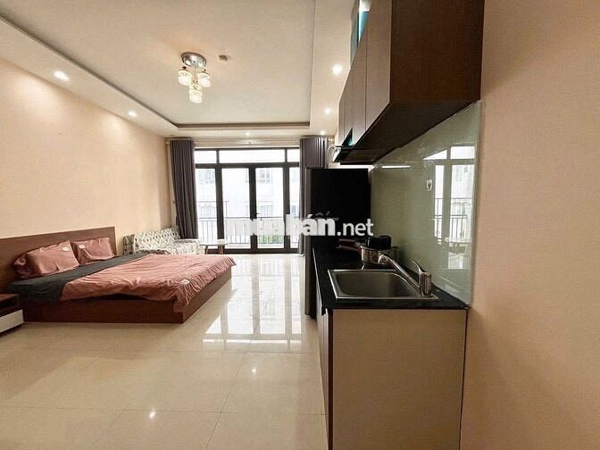 HOT Căn Hộ Ban Công Đầy Đủ Nội Thất Gần Phố Đi Bộ, MeTro Bến Thành Q1