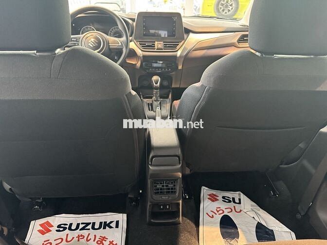 xe Suzuki Fronx GL 2025 xả kho khuyến mãi 80 triệu