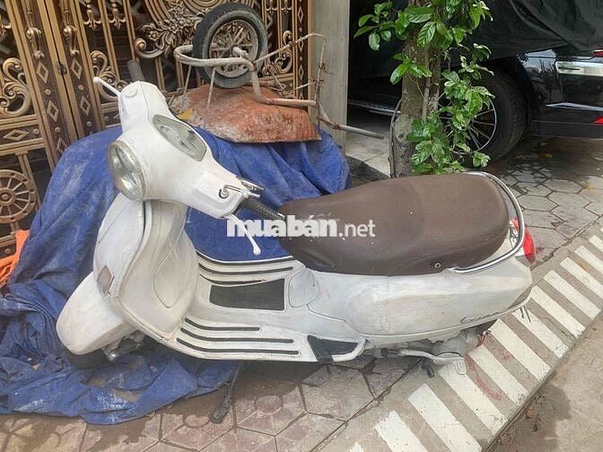Piaggio Vespa màu Trắng