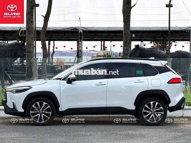 Toyota Corolla Cross 2022 1.8V Trắng chính hãng