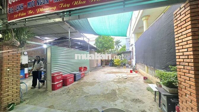 CHO THUÊ MẶT BẰNG RỘNG 200M2 MẶT TIỀN CẦU BÈ