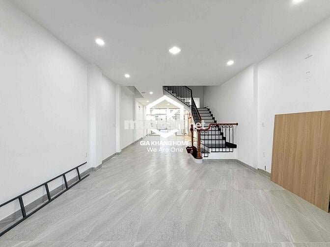 CHO THUÊ DÀI HẠN NHÀ NGUYÊN CĂN 3 PHÒNG NGỦ Ở VÀ KINH DOANH SẠCH MẶT