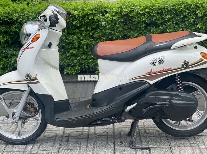 Yamaha Classico màu Trắng