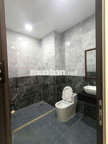 nhà đẹp y hình 4 x 25 có 3 lầu 5pn 5wc sân thượng 