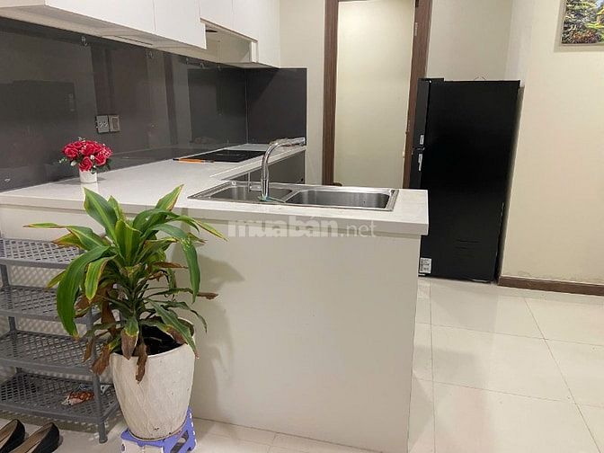 Cho thuê căn hộ 1P full nội thất, giá 13,5 triệu, nhận nhà ở ngay.