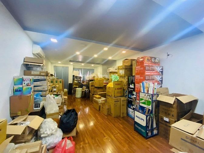 BÁN GẤP NHÀ MẶT TIỀN VŨ CHÍ HIẾU KHU CHỢ LỚN QUẬN 5