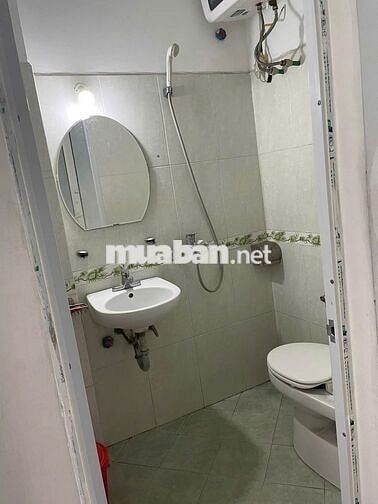 Cần cho thuê phòng 20m2 vskk, sàn gỗ, nóng lạnh điều hòa đầy đủ