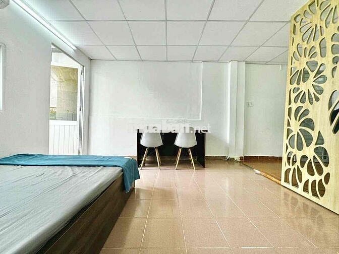 Căn Hộ Ban Công 30m2 ngay Khu Phan Xích Long