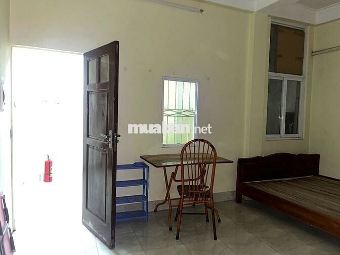 Cần cho thuê phòng 25m2 giá rẻ ở ngõ Văn Chương