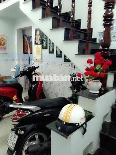 BÁN GẤP NHÀ NGAY ĐH NGÂN HÀNG LINH CHIỂU THỦ ĐỨC
