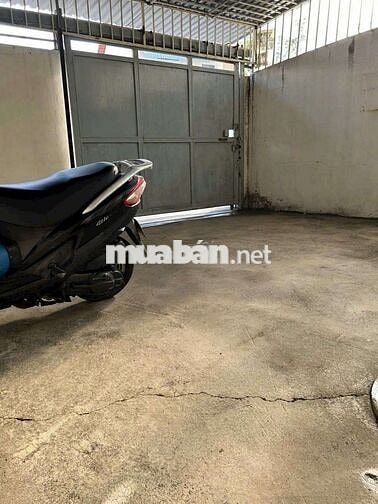 Nhà MT hẻm thông khu hồng long 13tr/ tháng