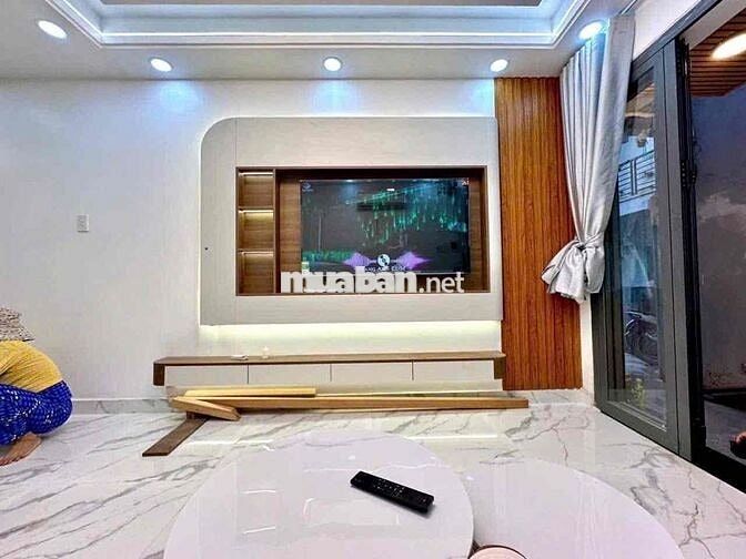 CHO THUÊ NHÀ NGUYÊN CĂN 2PN-2WC GẦN QUẬN 4 và 1, TIỆN QUA TRUNG TÂM
