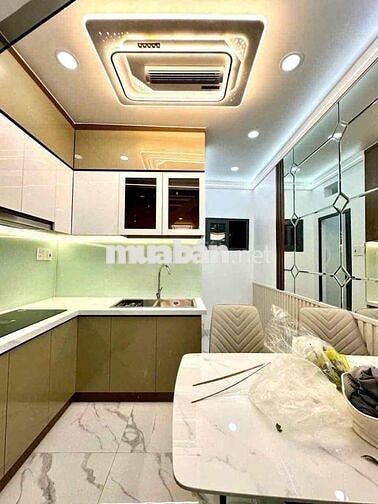 CHO THUÊ NHÀ NGUYÊN CĂN 2PN-2WC GẦN QUẬN 4 và 1, TIỆN QUA TRUNG TÂM