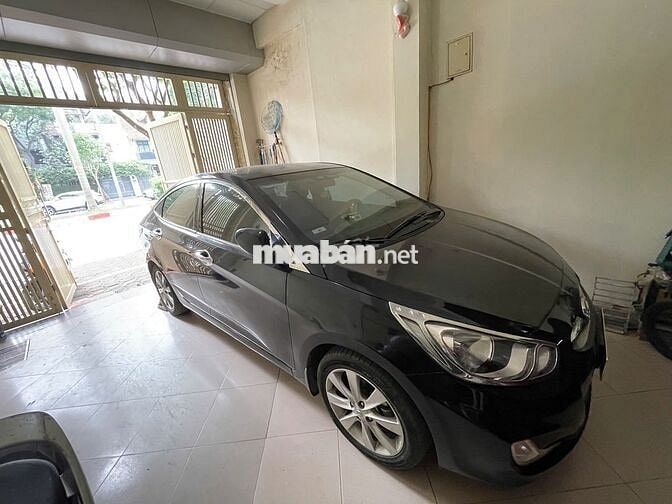 Hyundai Accent Đen 69034 km