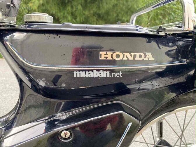 Honda Super Cub 50 Custom Đen