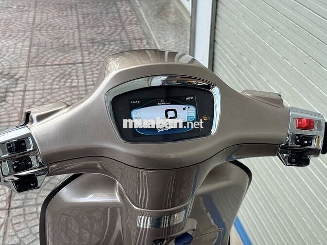 Piaggio Vespa Sprint 150 TFT 2024 Nâu 5600km