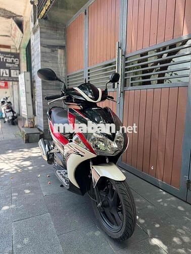 Honda Air Blade Đỏ trắng đen nguyên bản