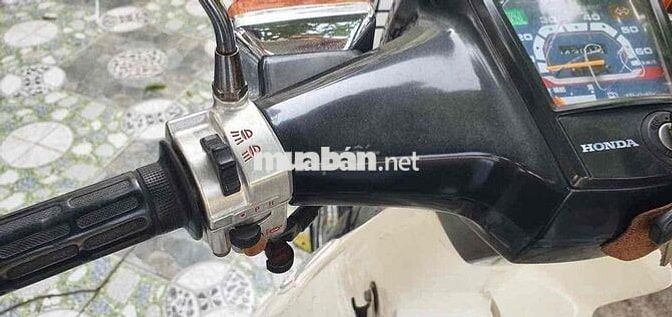 Honda Super Cub 50 Custom Đen