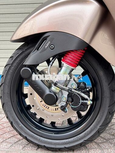 Piaggio Vespa Sprint 125 TFT 2025 Nâu 115km