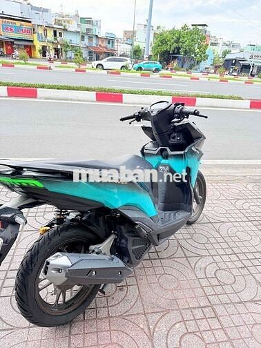 Honda Vario 125i 2025 Xanh đen 2700 km