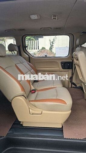 Hyundai Starex 9 chỗ Bạc Số sàn