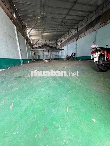 Kho Xưỡng Cho Thuê 300m2 MT Xe 10 tấn Bà Điểm