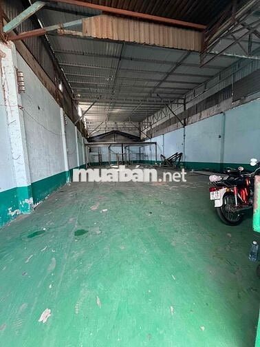 Kho Xưỡng Cho Thuê 300m2 MT Xe 10 tấn Bà Điểm