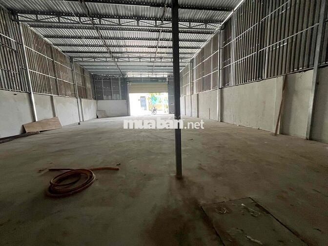 CHO THUÊ KHO XƯỠNG 280m2 - MT ĐƯỜNG NHỰA 10T XTT -HÓC MÔN