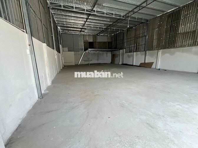 CHO THUÊ KHO XƯỠNG 280m2 - MT ĐƯỜNG NHỰA 10T XTT -HÓC MÔN