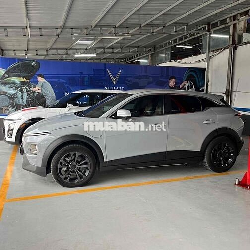 Xe điện VinFast VF6 Plus 2026 Xám