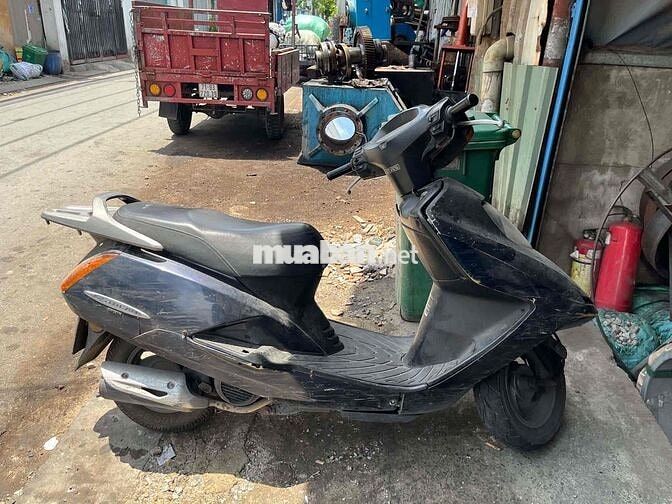 Honda Dream Đen