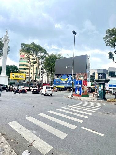 TÒA NHÀ NGÂN HÀNG NGAY MẶT TIÊN NGÔ GIA TỰ, QUẬN 10, HẦM 7 TẦNG, 70 TỶ