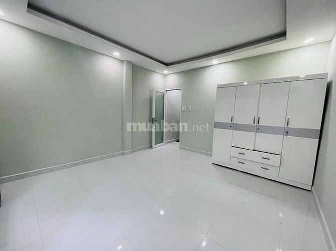 Cần vốn đầu tư bán gấp nhà Thích Quảng Đức, Phú Nhuận 60m2, giá 950tr