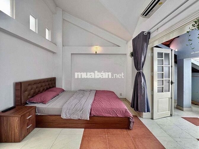 Căn hộ BAN CÔNG Tách Bếp full nội thất cao cấp ngay Nguyễn Văn Trỗi
