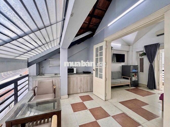 Căn hộ BAN CÔNG Tách Bếp full nội thất cao cấp ngay Nguyễn Văn Trỗi