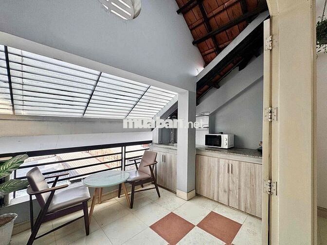 Căn hộ BAN CÔNG Tách Bếp full nội thất cao cấp ngay Nguyễn Văn Trỗi