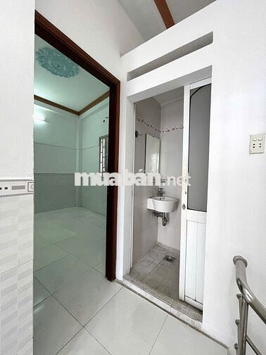 NHÀ 3PN NGAY CẦU VƯỢT  CÂY GÕ QUẬN 11