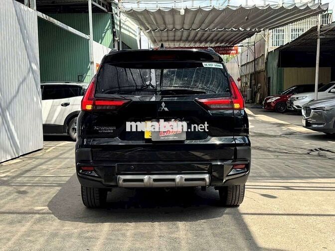 Mitsubishi Xpander Cross 2024 1.5AT,màu đen,2v8km