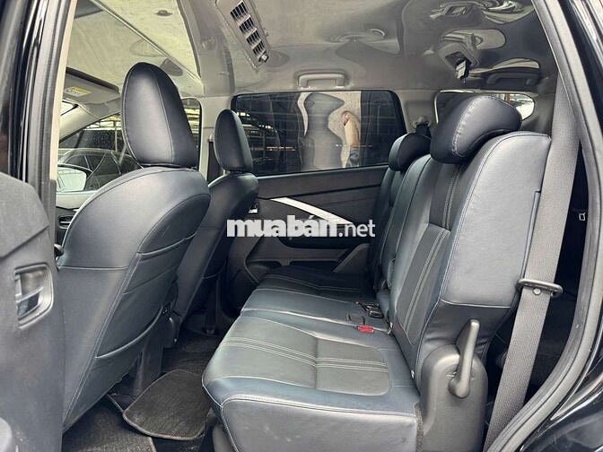 Mitsubishi Xpander Cross 2024 1.5AT,màu đen,2v8km